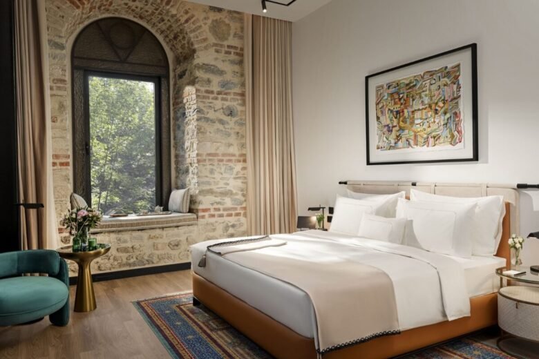 Aliee Loft Residences